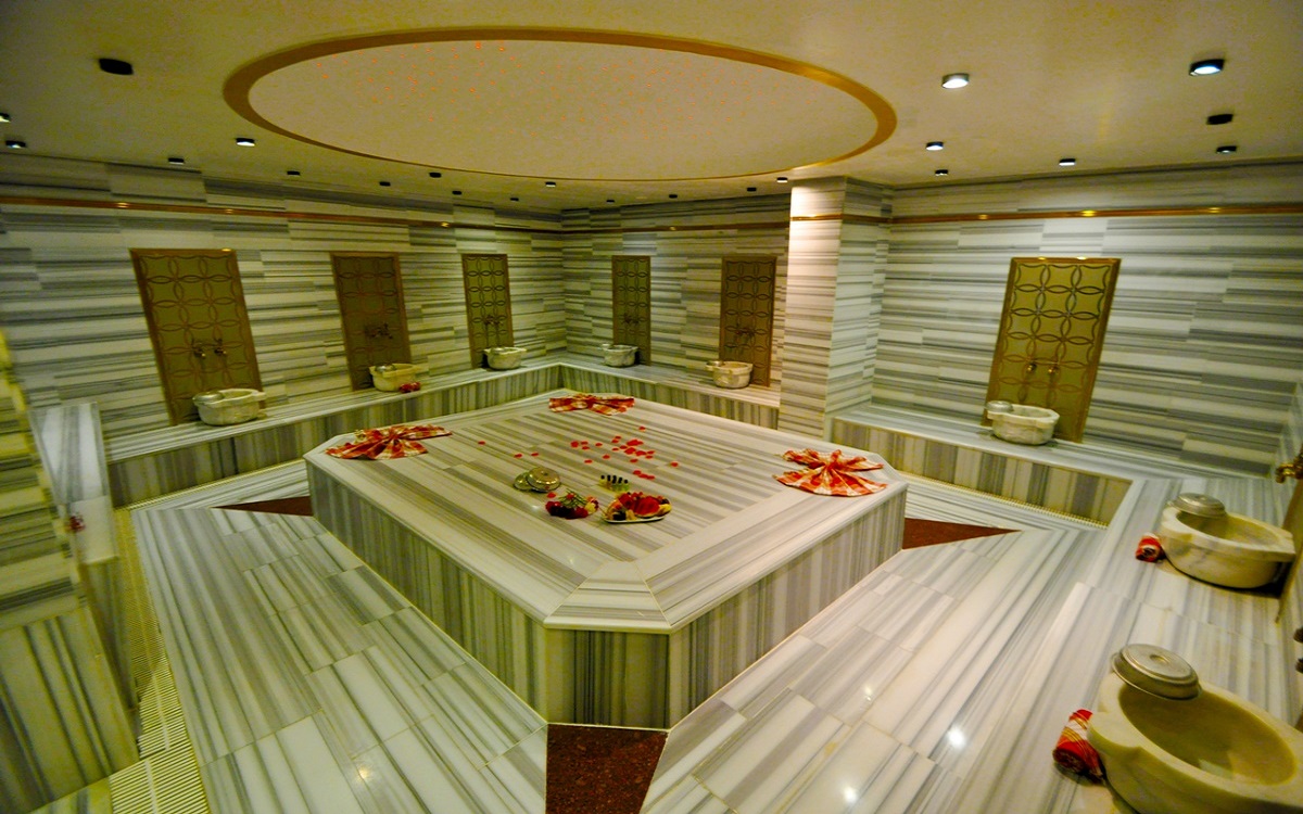 Black Bird Thermal Hotel 1