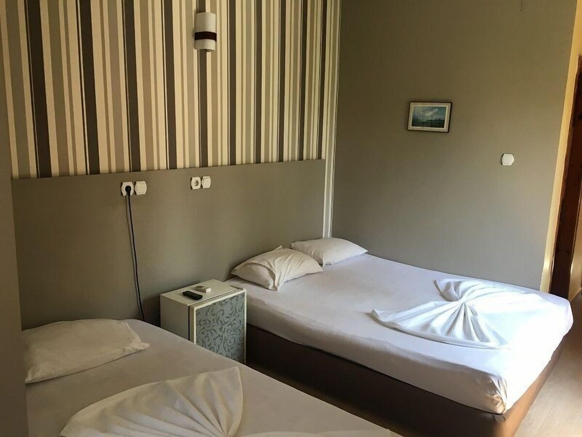Hotel Dolphine 2