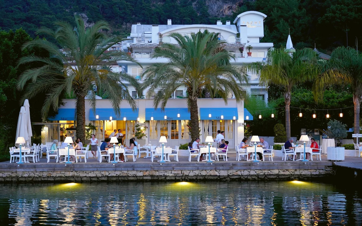 Yacht Classic Hotel 2
