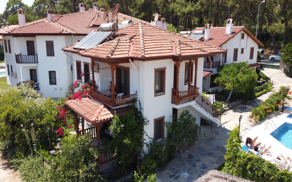 Tomsan Aparts & Villas 1