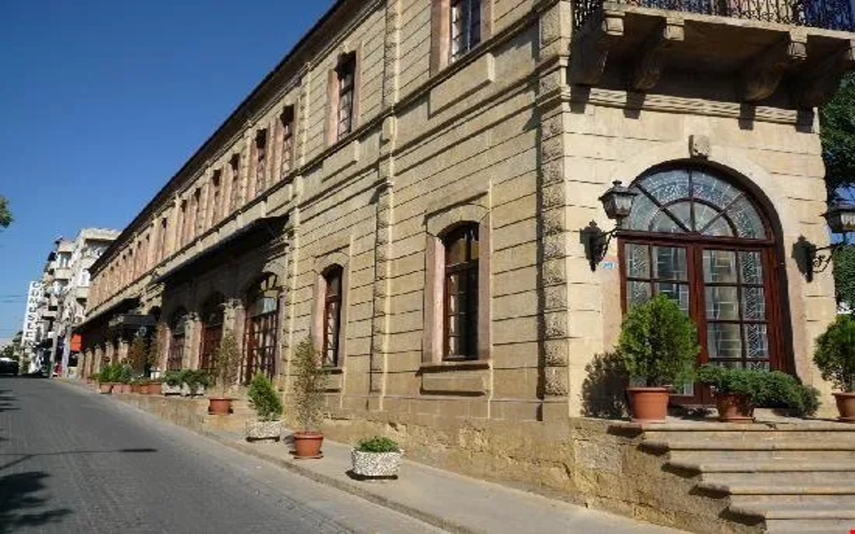 Dülgeroğlu Oteli