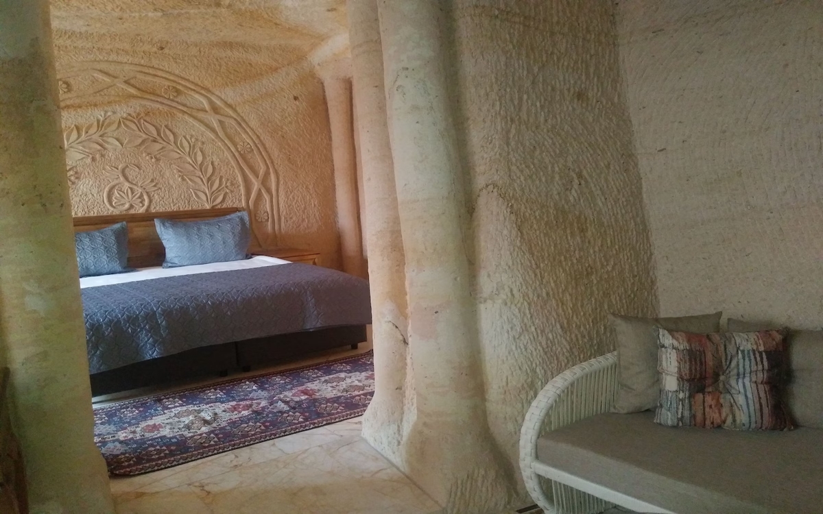 Crassus Cave Hotel 1