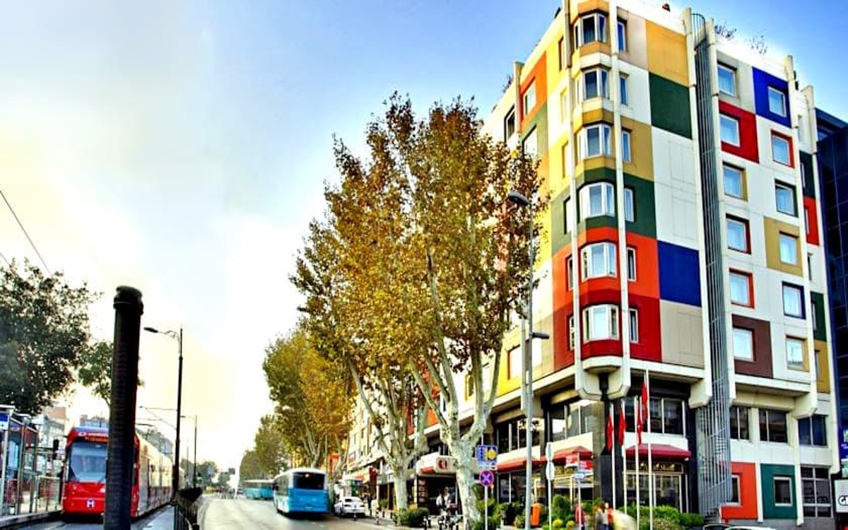 Ramada by Wyndham Istanbul Old City 1