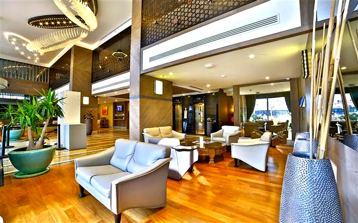 Ramada by Wyndham Istanbul Old City 3
