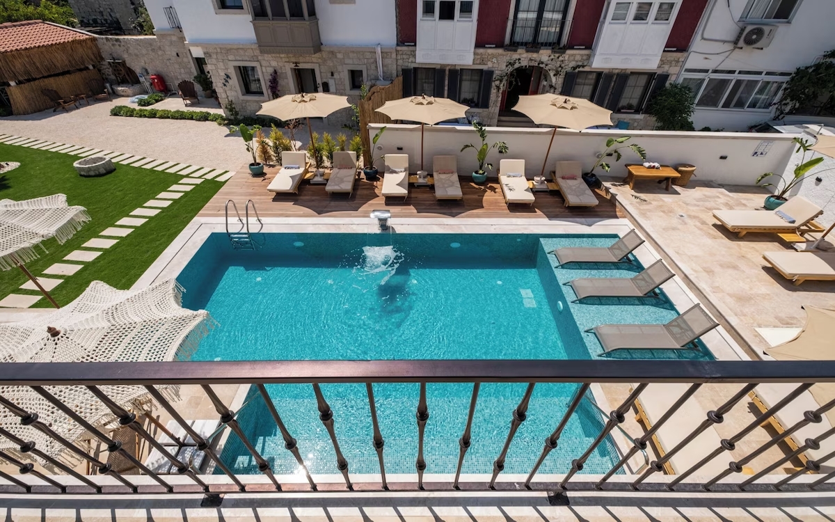 Armel Alaçatı (+12 Adult Only) 1