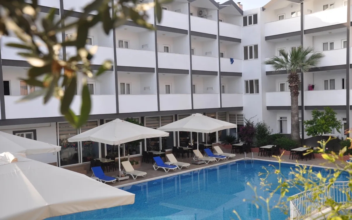 Side Spring Hotel 1