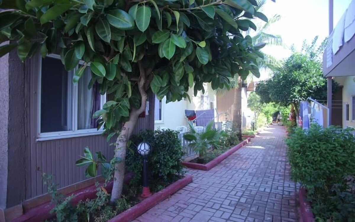 Sayanora Hotel 4