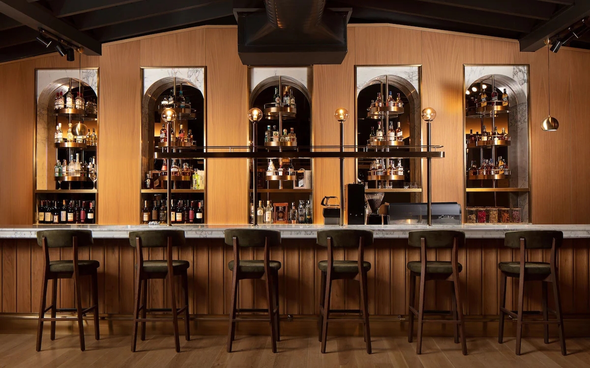 Adahan DeCamondo Pera, Autograph Collection 1