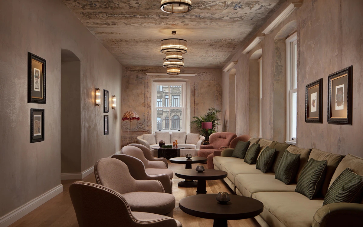 Adahan DeCamondo Pera, Autograph Collection 4