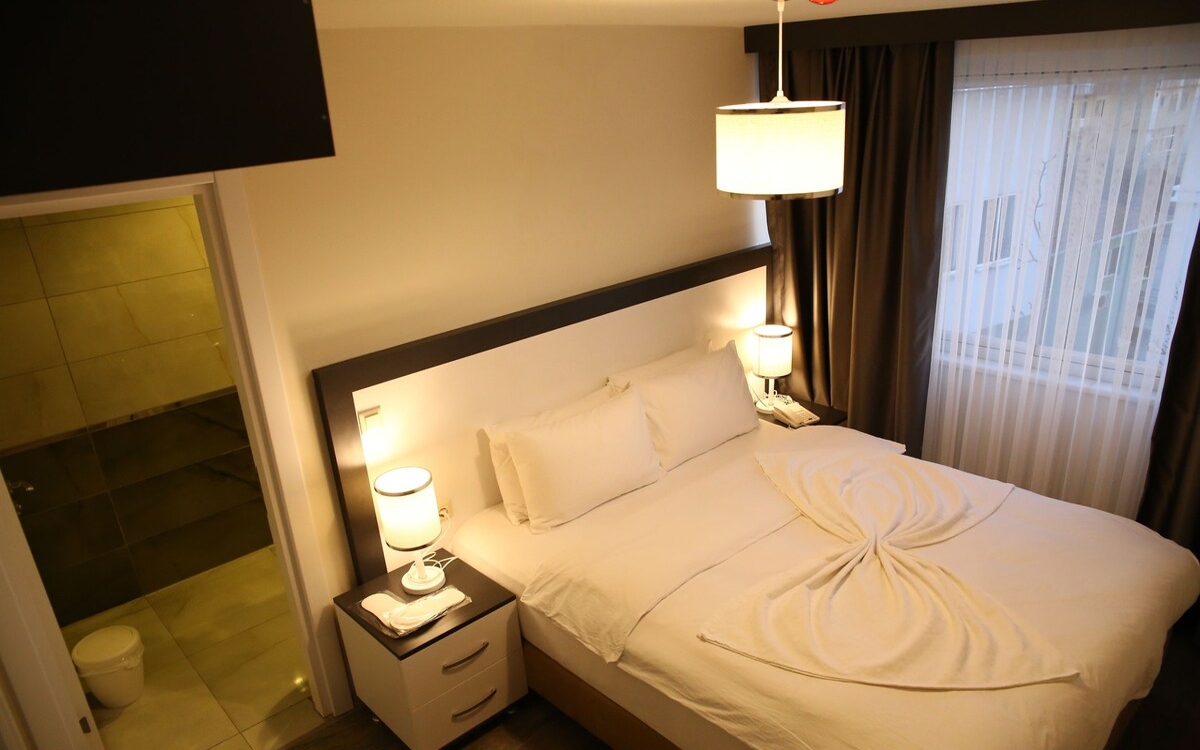 Eva Otel 1