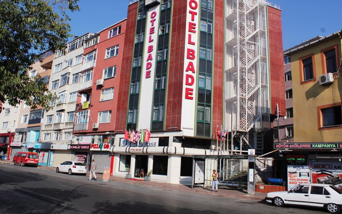 Bade Otel-1 1