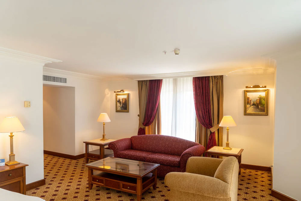 IC Hotels Airport 1