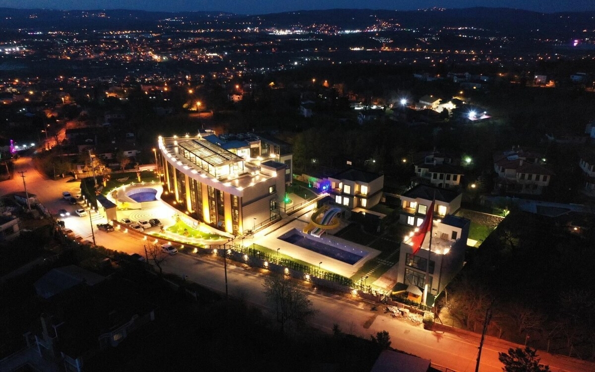 Aileena Hotel Villas 2