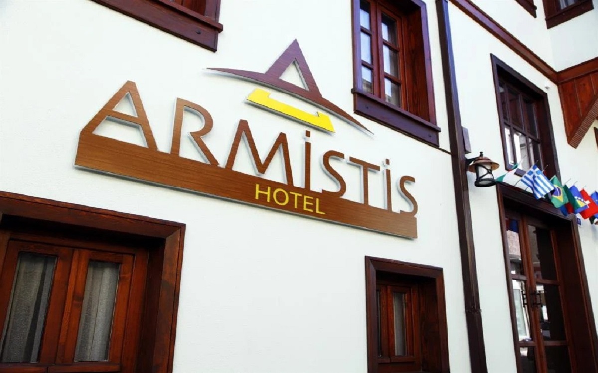 Armistis Hotel 1