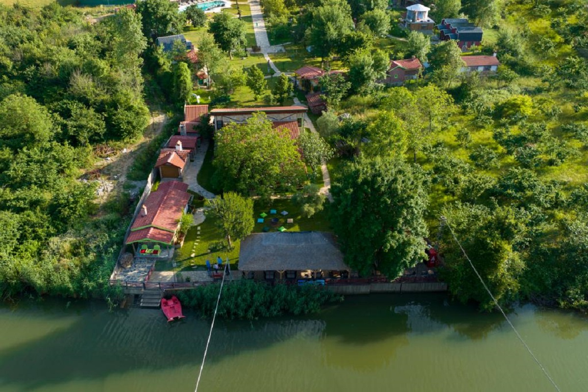 Dachas Cove Houses 4