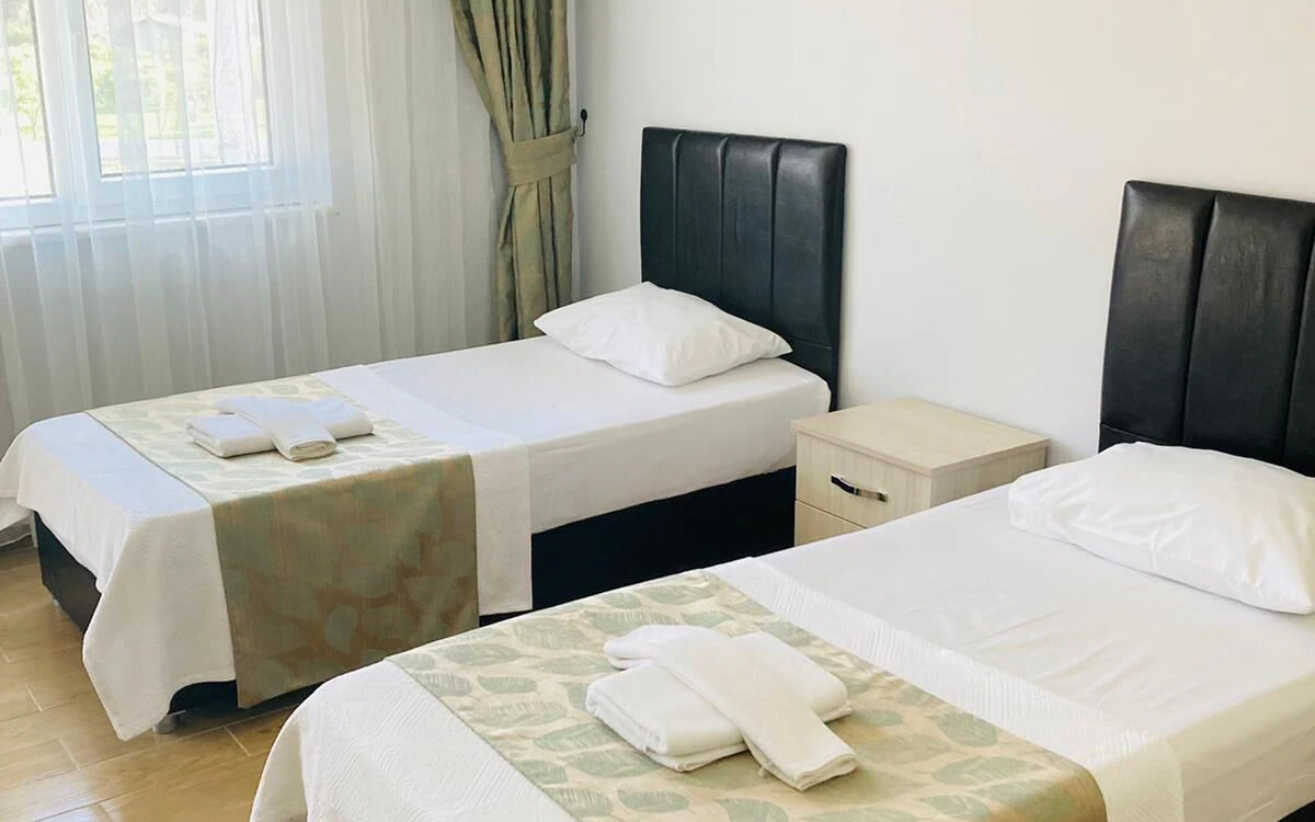 Bybassios Hotel 4