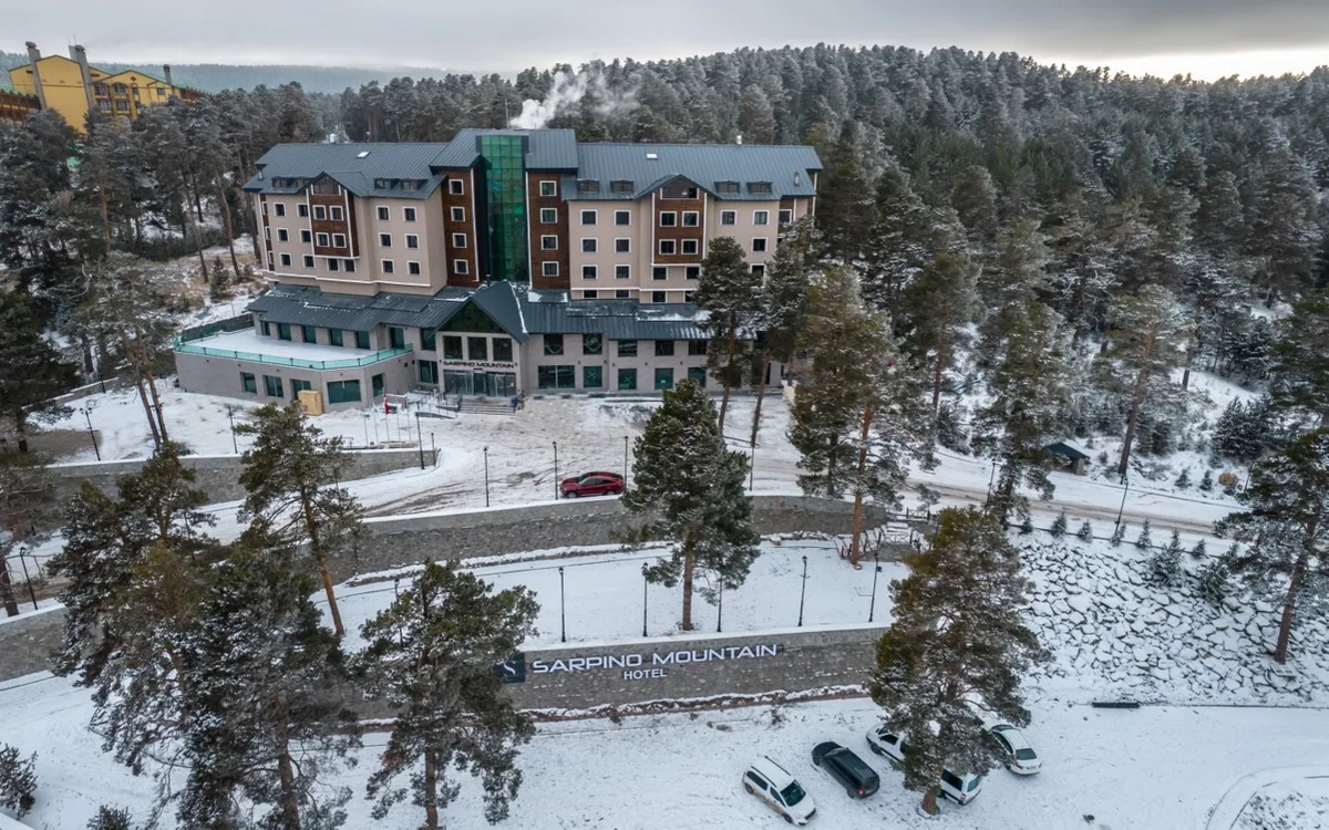 Sarpino Mountain Hotel 2