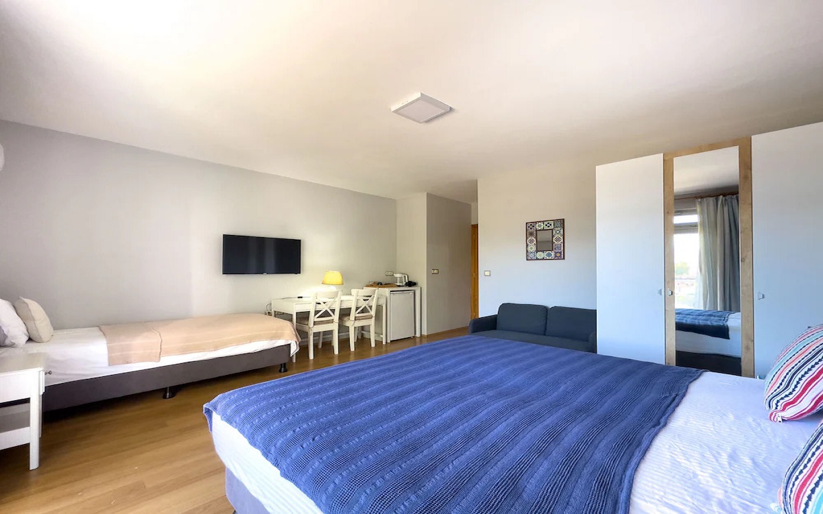 Cloud9 rooms 4