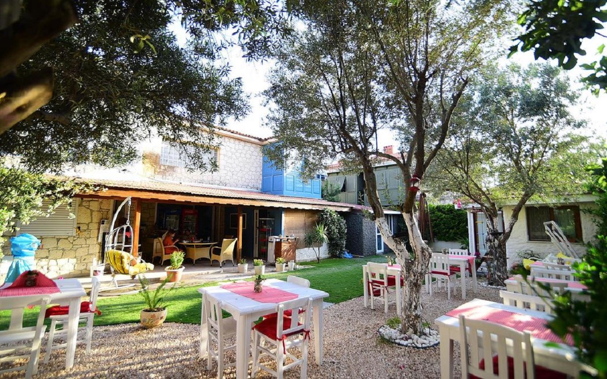 Kekik Alaçatı Otel Mayko 1
