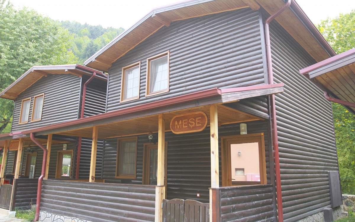 Abant Bahçeli Köşk 1