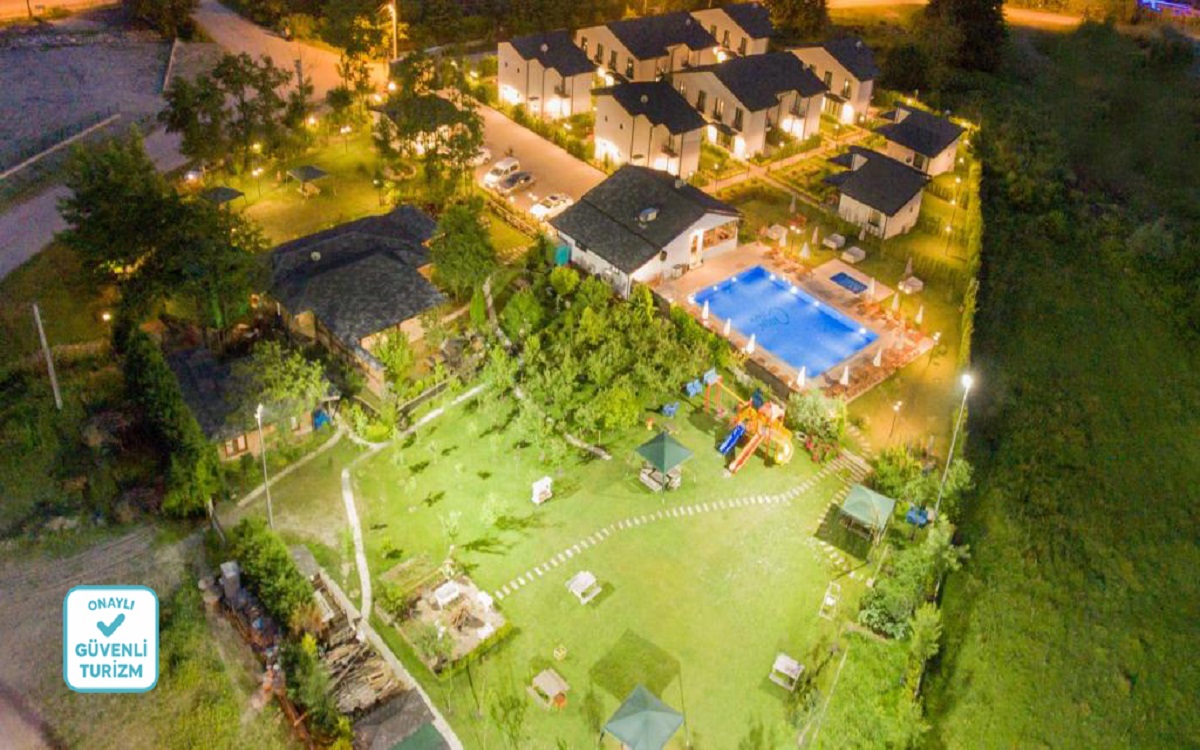 Sapanca Çayır Çimen Otel 4