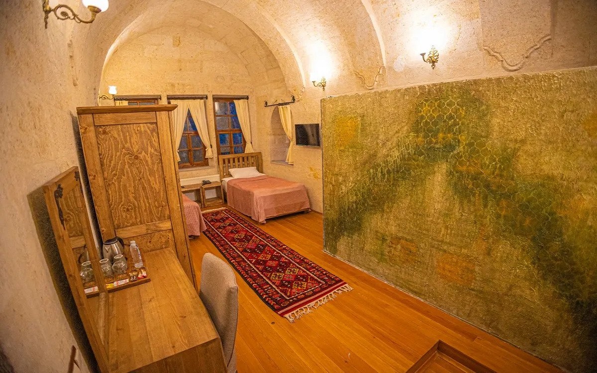 Pietra Cave Suites 4