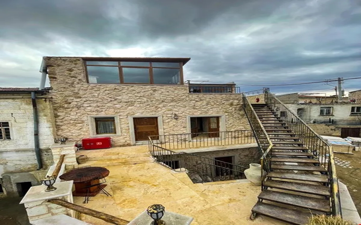 By Yüksel Cave House 2