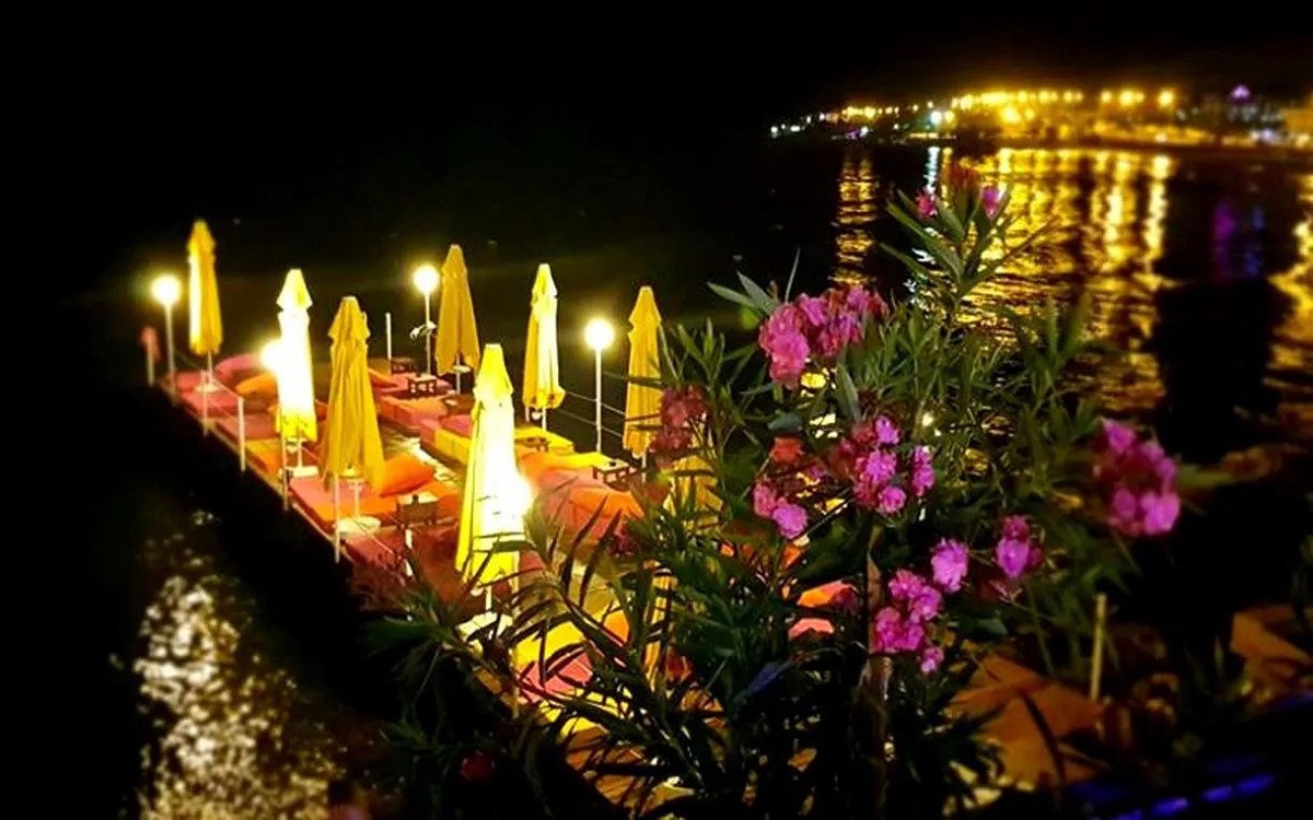 Roxo Beach Hotel 1