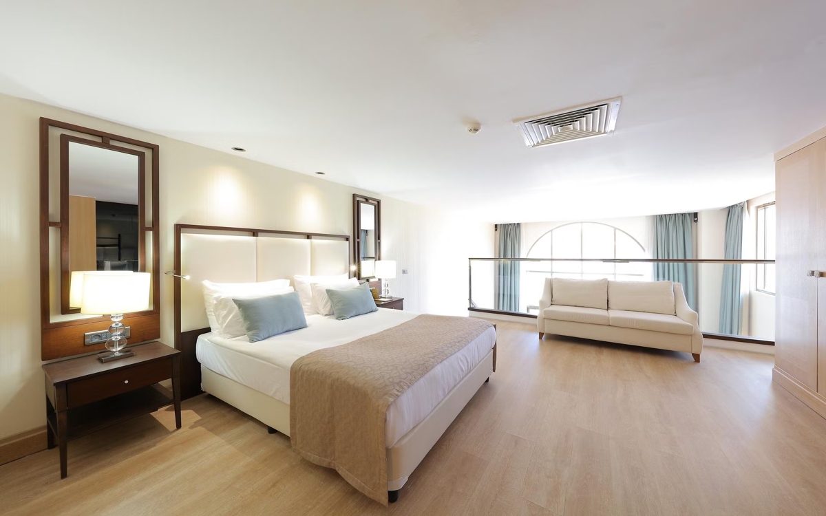 Juju Premier Palace 3