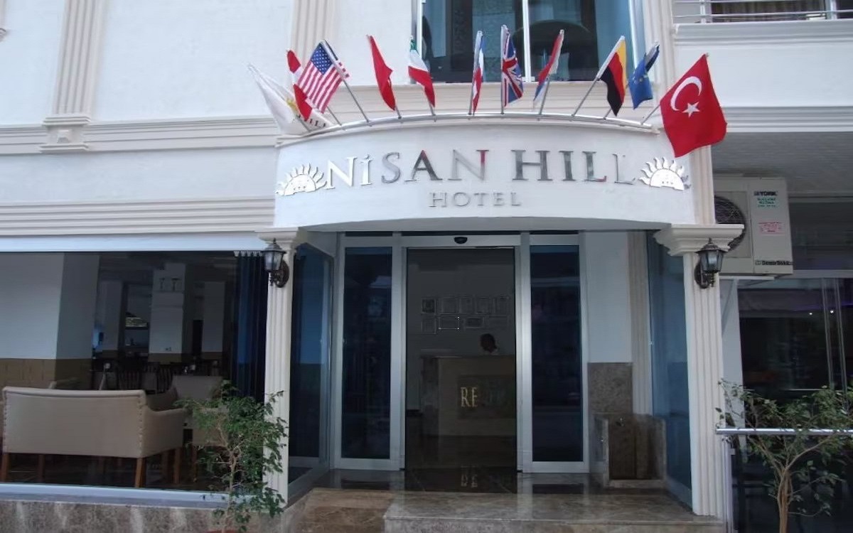 Nisan Hill Hotel 4