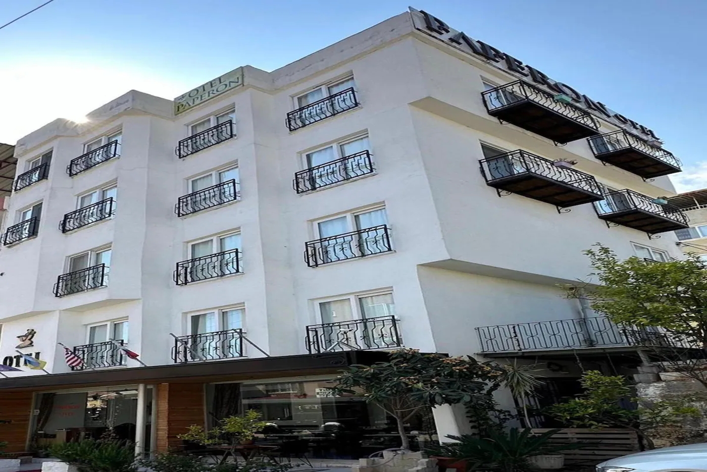 Paperon Hotel 2