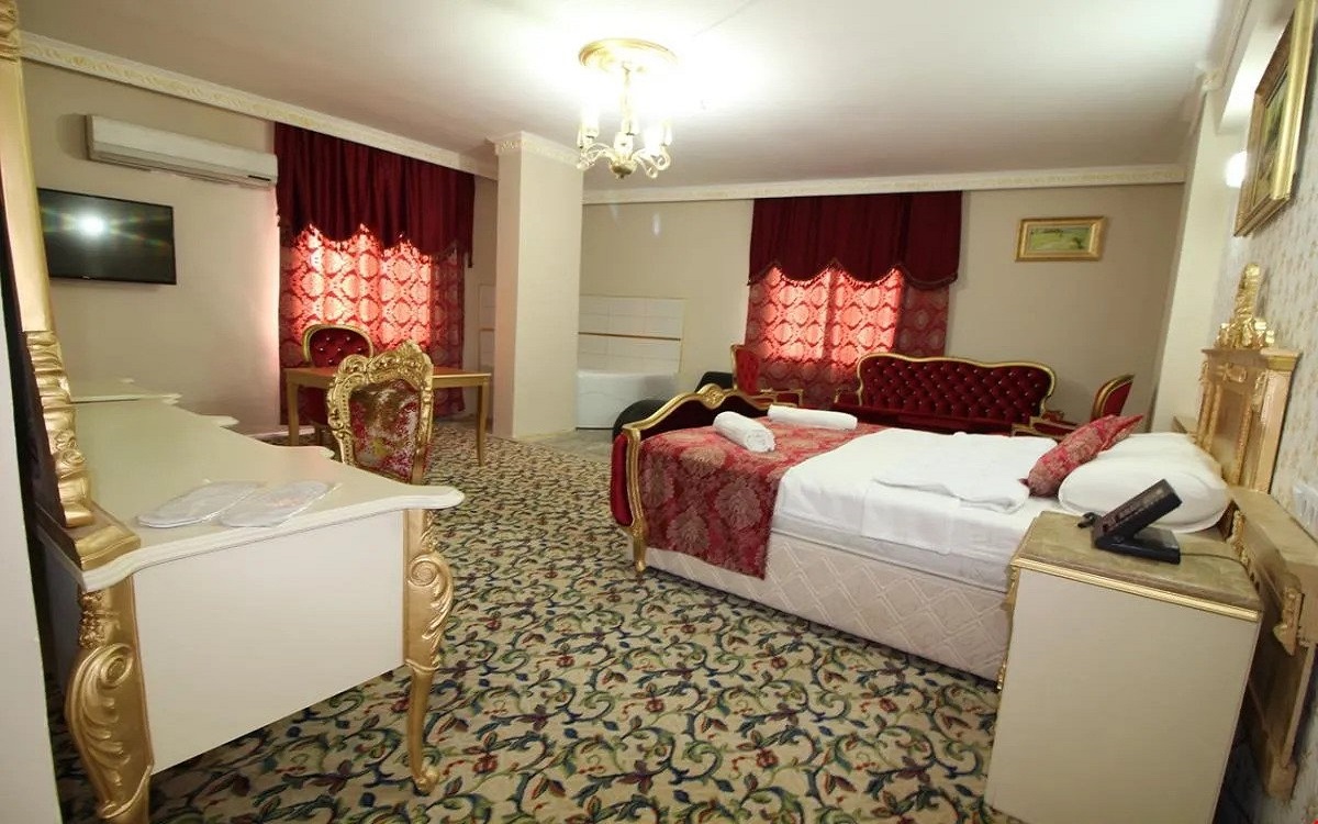 Metros Hotel 2