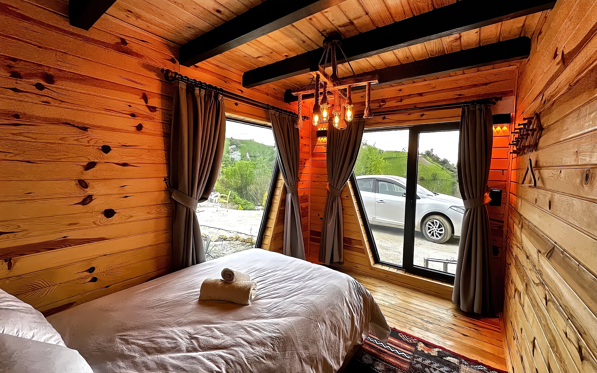 Paradise Valley Bungalow 4