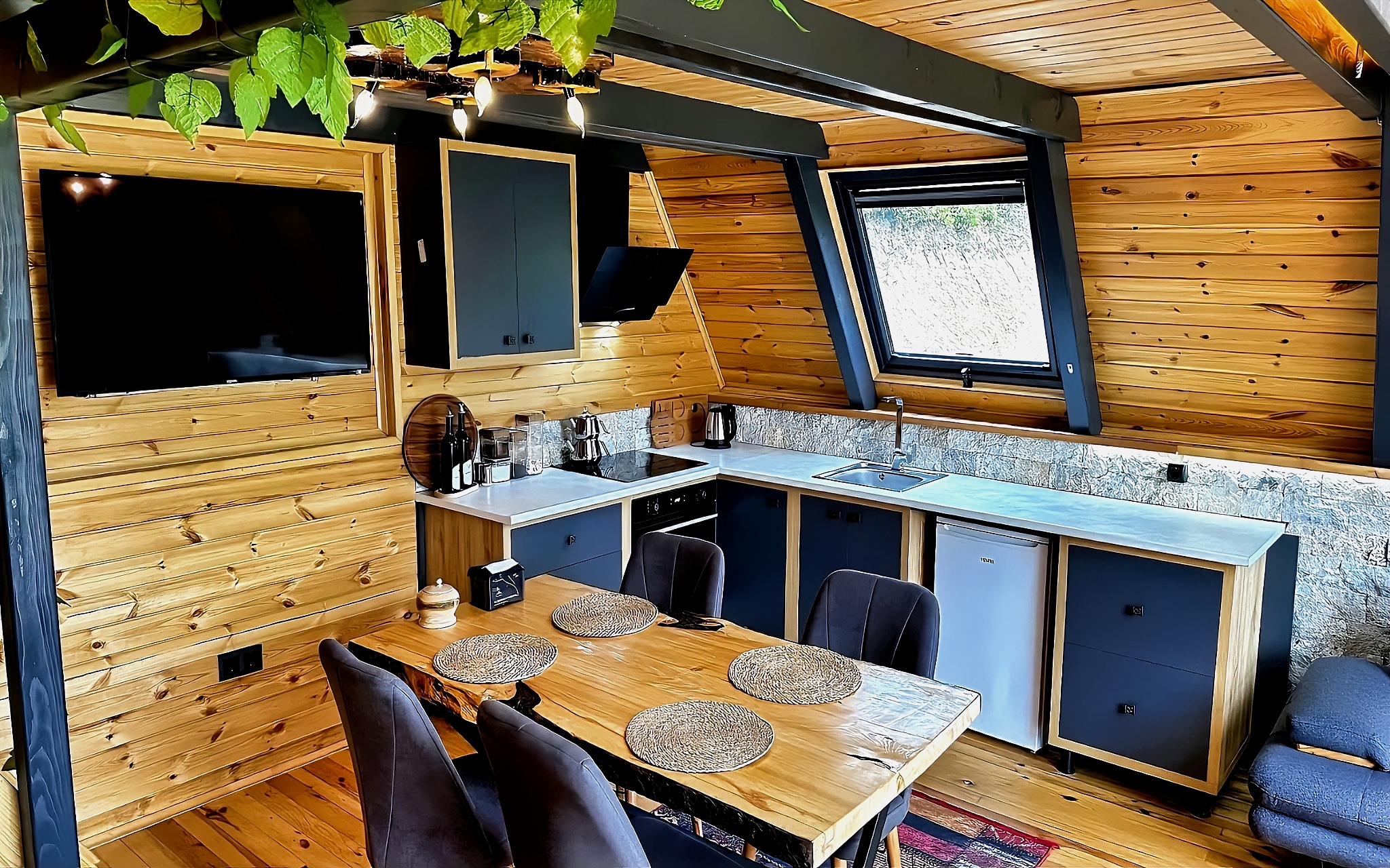 Paradise Valley Bungalow 4