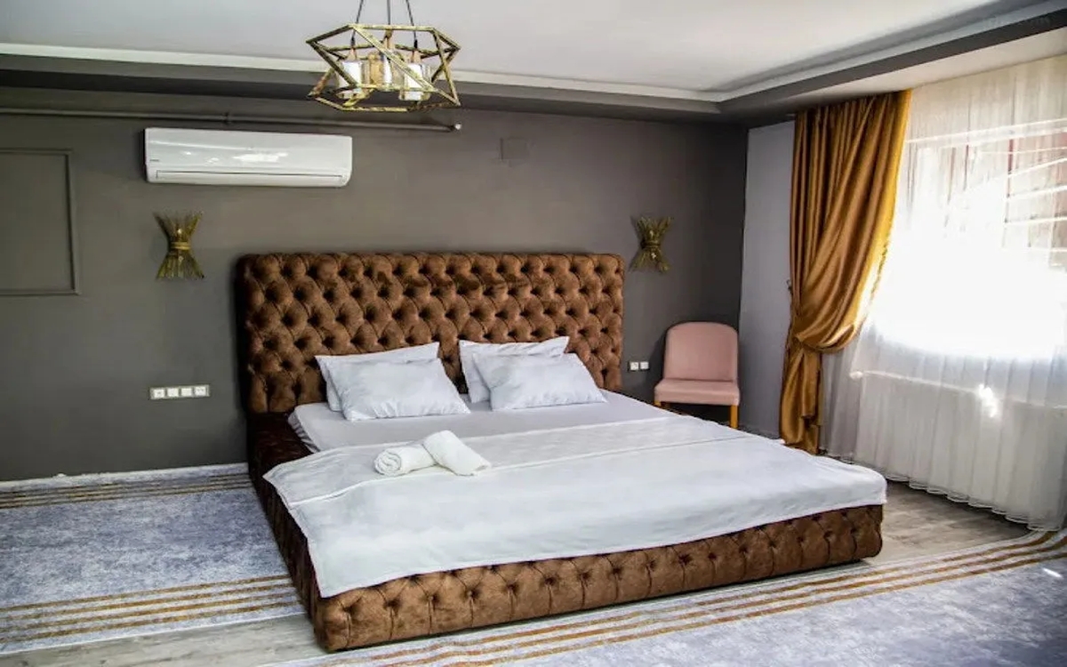 We Nirvana Suit Otel 3