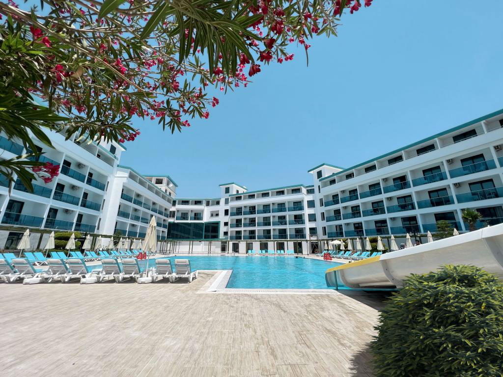 Rizom Beach Hotel 1