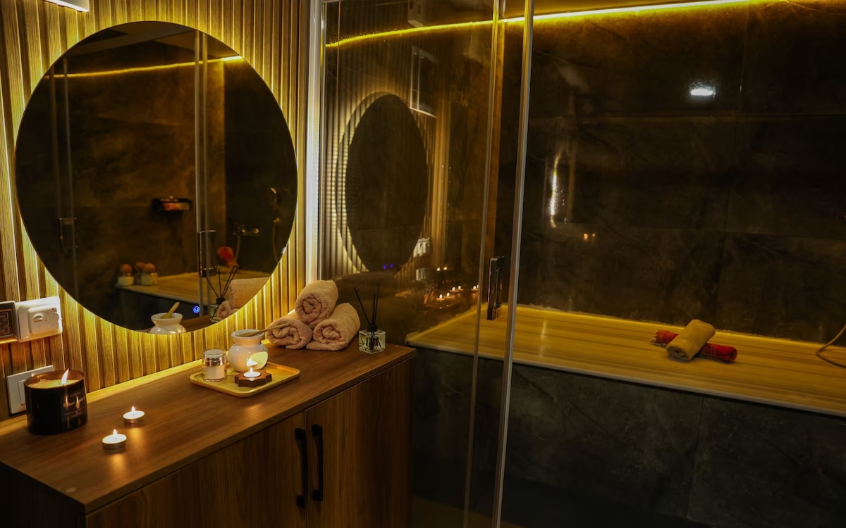 The Hera Platinum Hotel 4