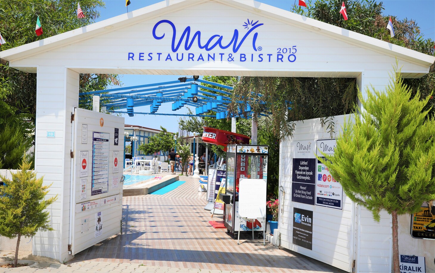 Mavi Restaurant & Apartments 2 2
