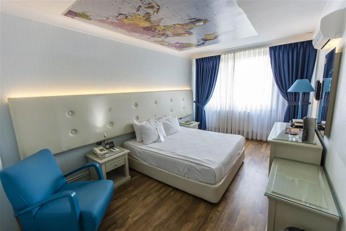 Hotel Etap Mola