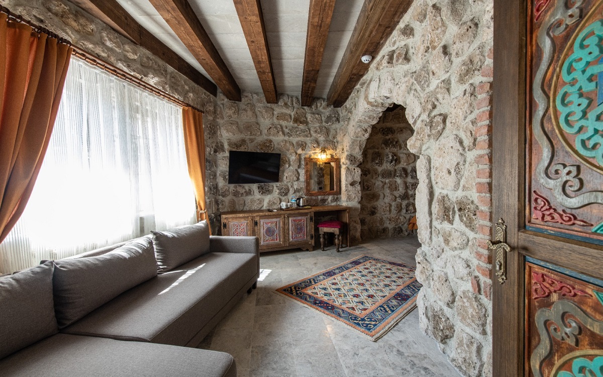 Foremanson Cave Hotel 4