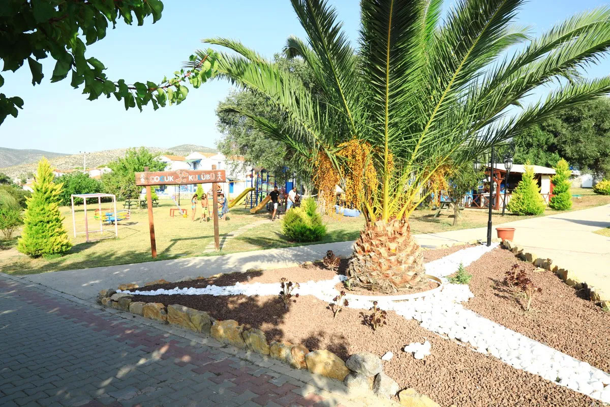 Akay Garden Family Club 3