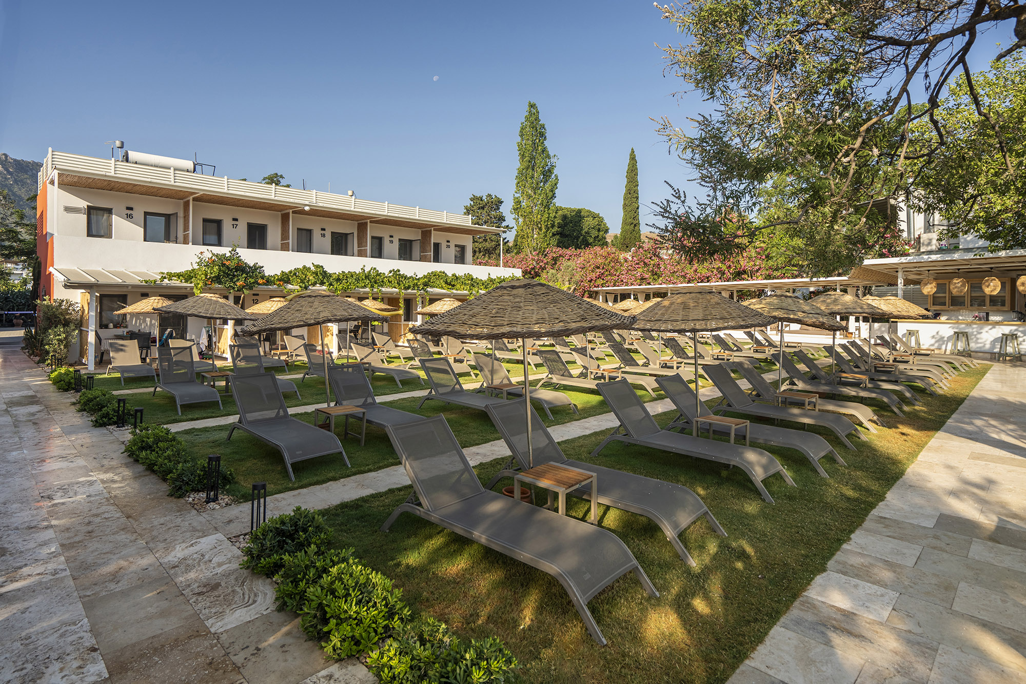 Daphnis Hotel 4