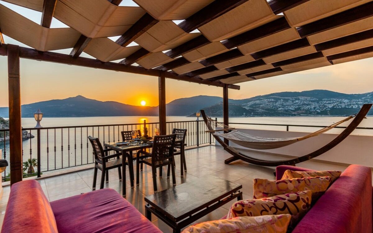 Kuluhana Hotel Villas 1