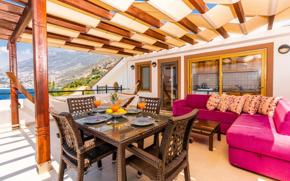 Kuluhana Hotel Villas 4