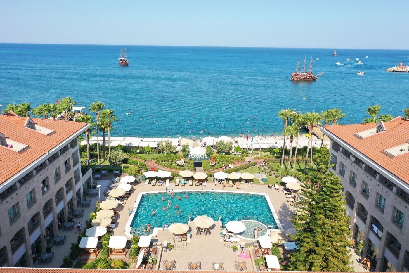 Fame Residence Kemer & Spa 1