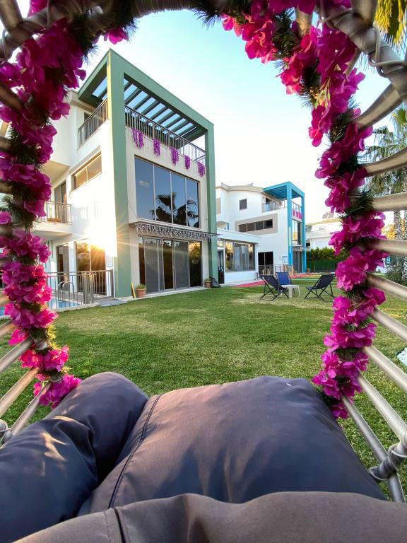 Eden Nest Exclusive 4