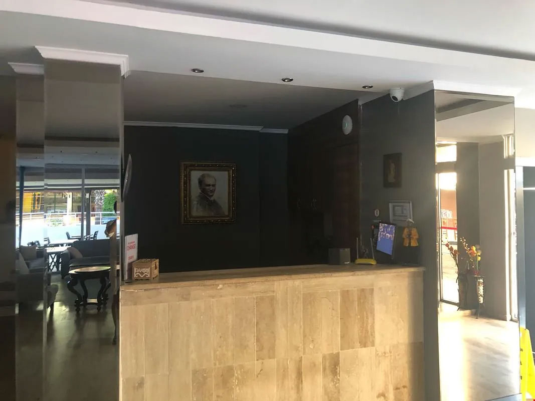 Astoria Life Hotel 4