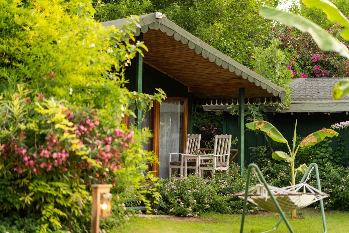 Etenna Beach Bungalows 1