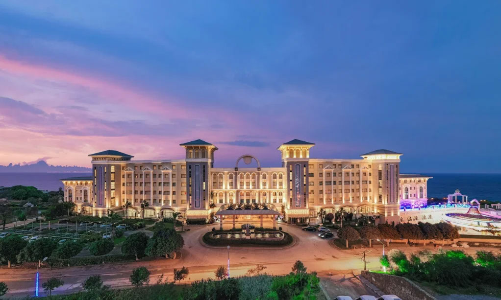 Merit Royal Premium Hotel Casino & Spa 4