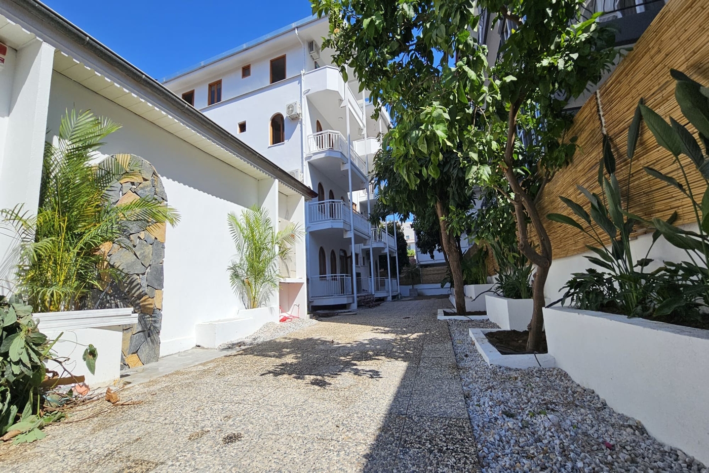 Nephos Beach Hotel 3